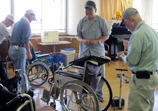 小田急ＯＢ会 施設車椅子修理