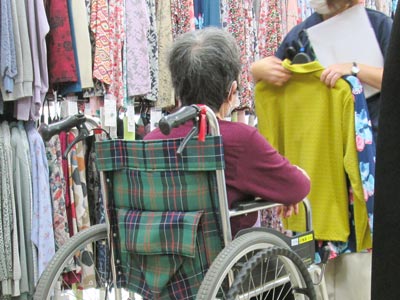 衣料品展示・販売会