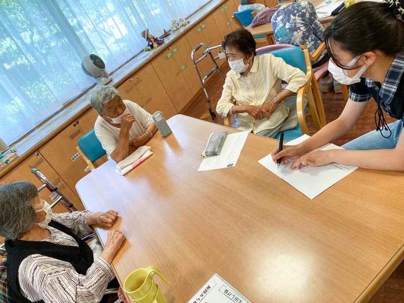 夏休みの宿題〈デイサービス〉